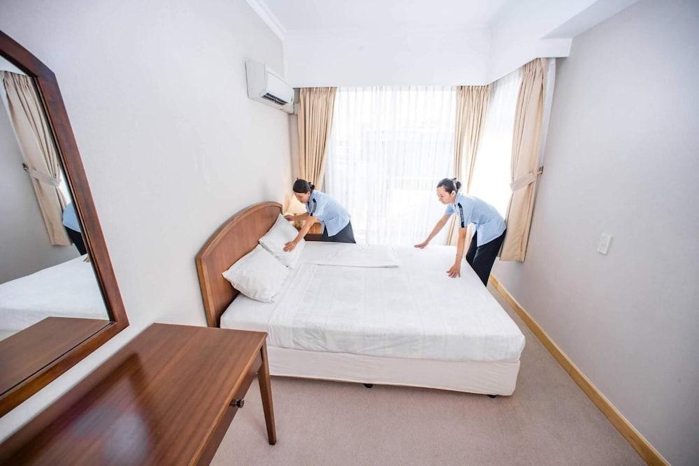 Saigon Court Serviced